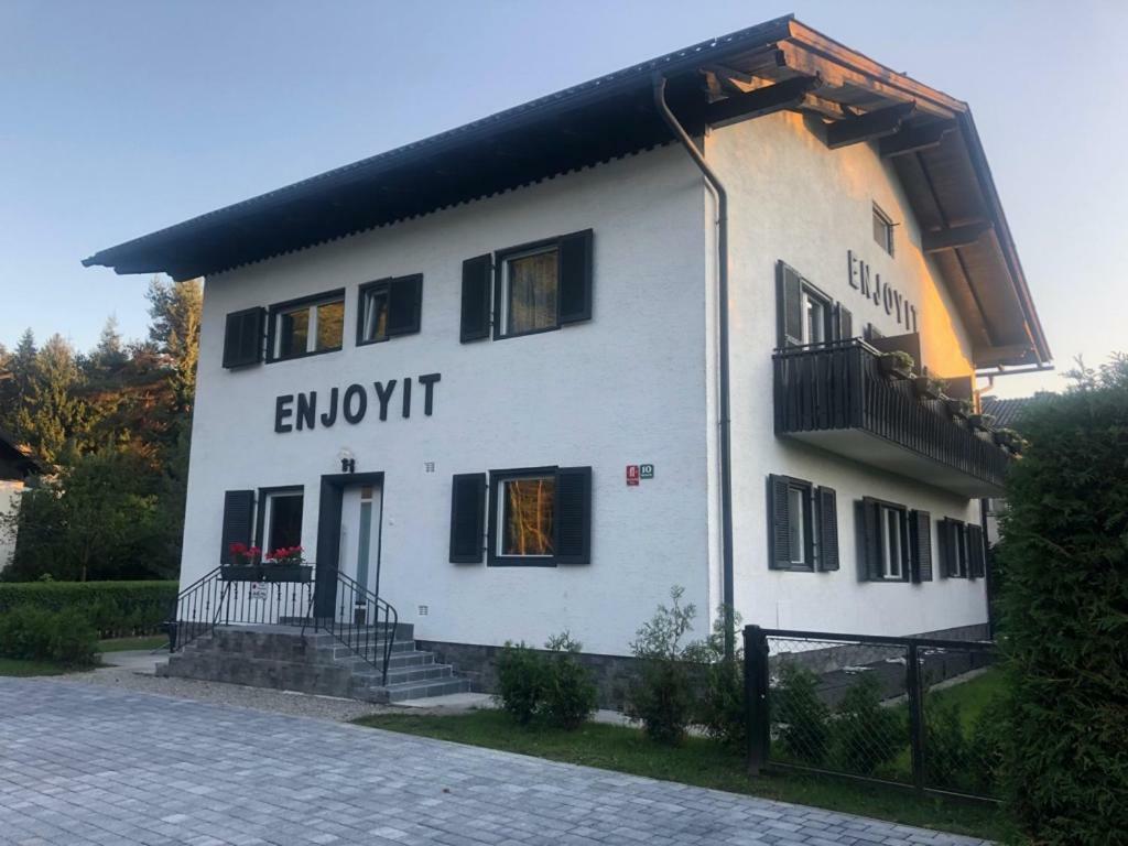 Enjoyit Velden West Hotel Selpritsch Buitenkant foto