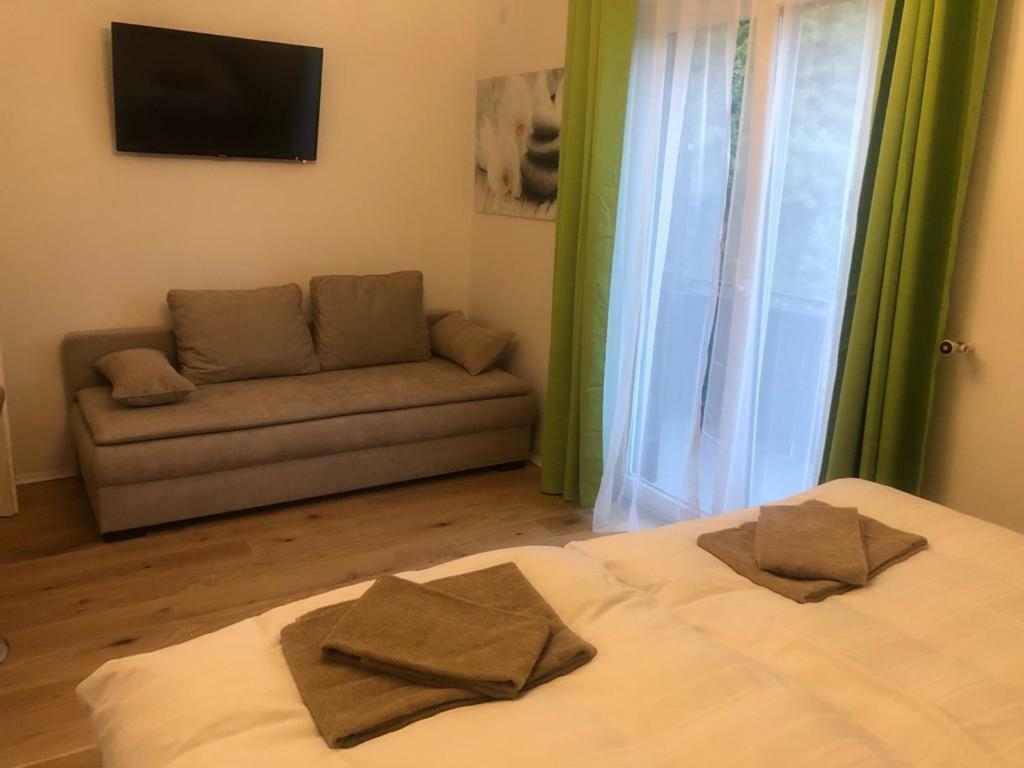 Enjoyit Velden West Hotel Selpritsch Buitenkant foto