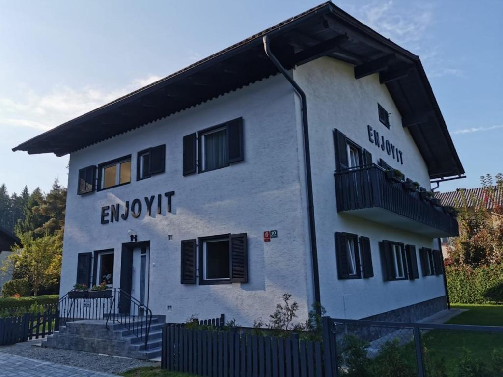 Enjoyit Velden West Hotel Selpritsch Buitenkant foto
